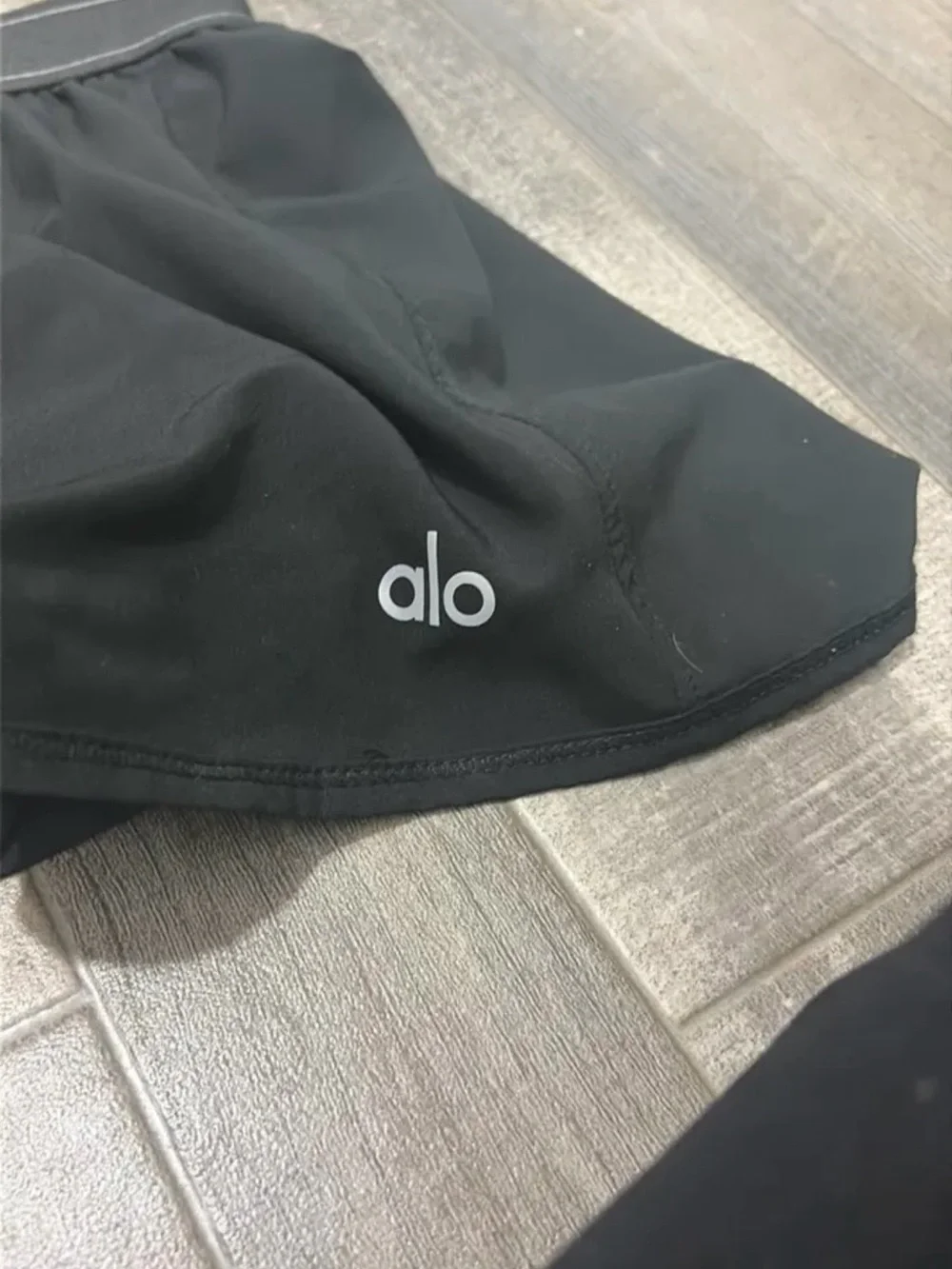 ALO Yoga Black Active Mini Skirt with Logo Waistband